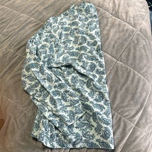 Lands End Large Blue Paisley Turtle Neck Long Sleeve Shirt